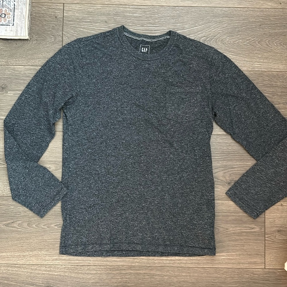 Men’s GAP Crew Neck Long Sleeve T with Pocket